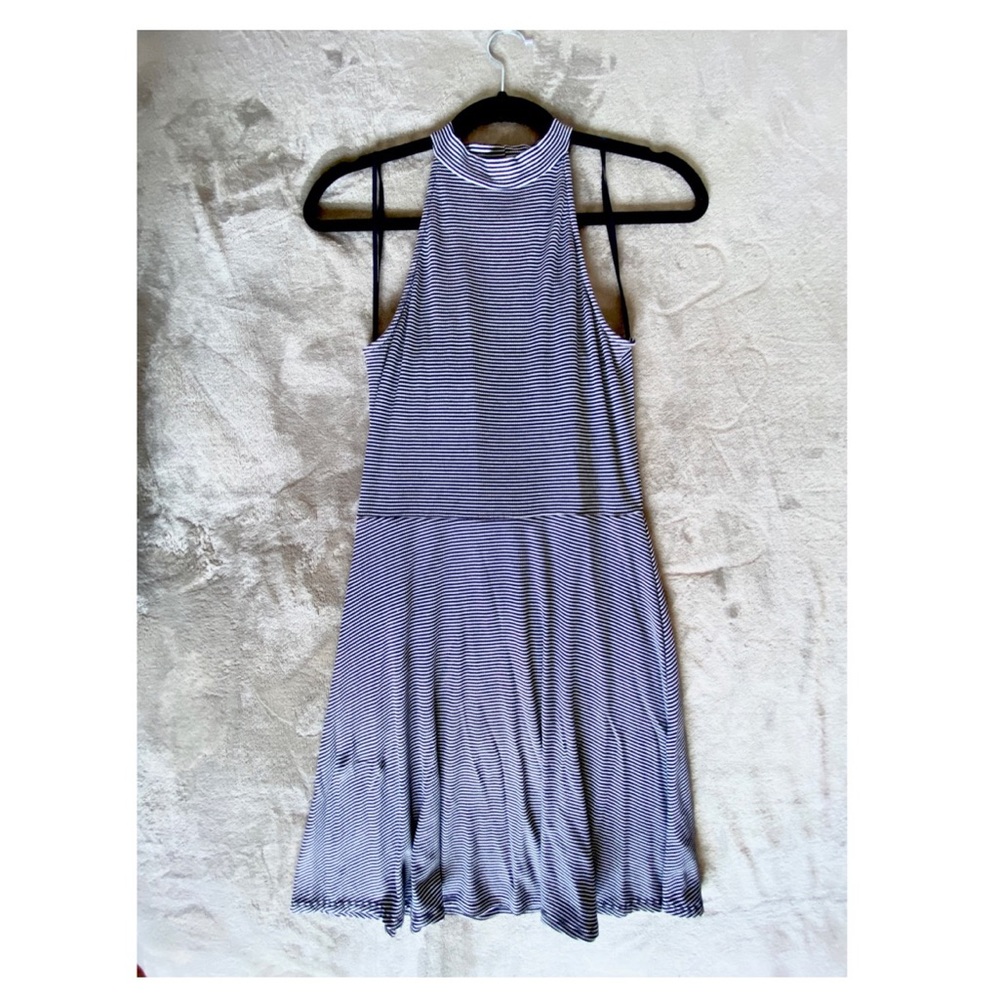 ✨ One Clothing Los Angeles Stretchy Dress ✨